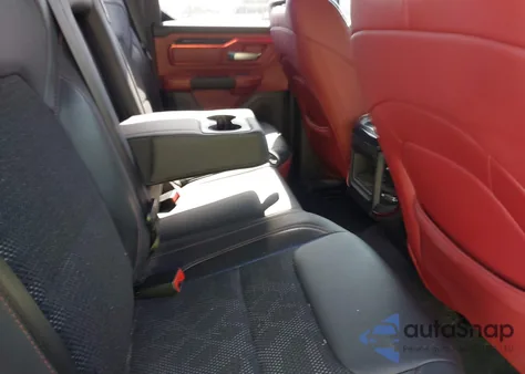 2019 Ram 1500 Rebel 4X4 6'4 Box z USA, uszkodzony, nr VIN 1C6SRFET0KN831726